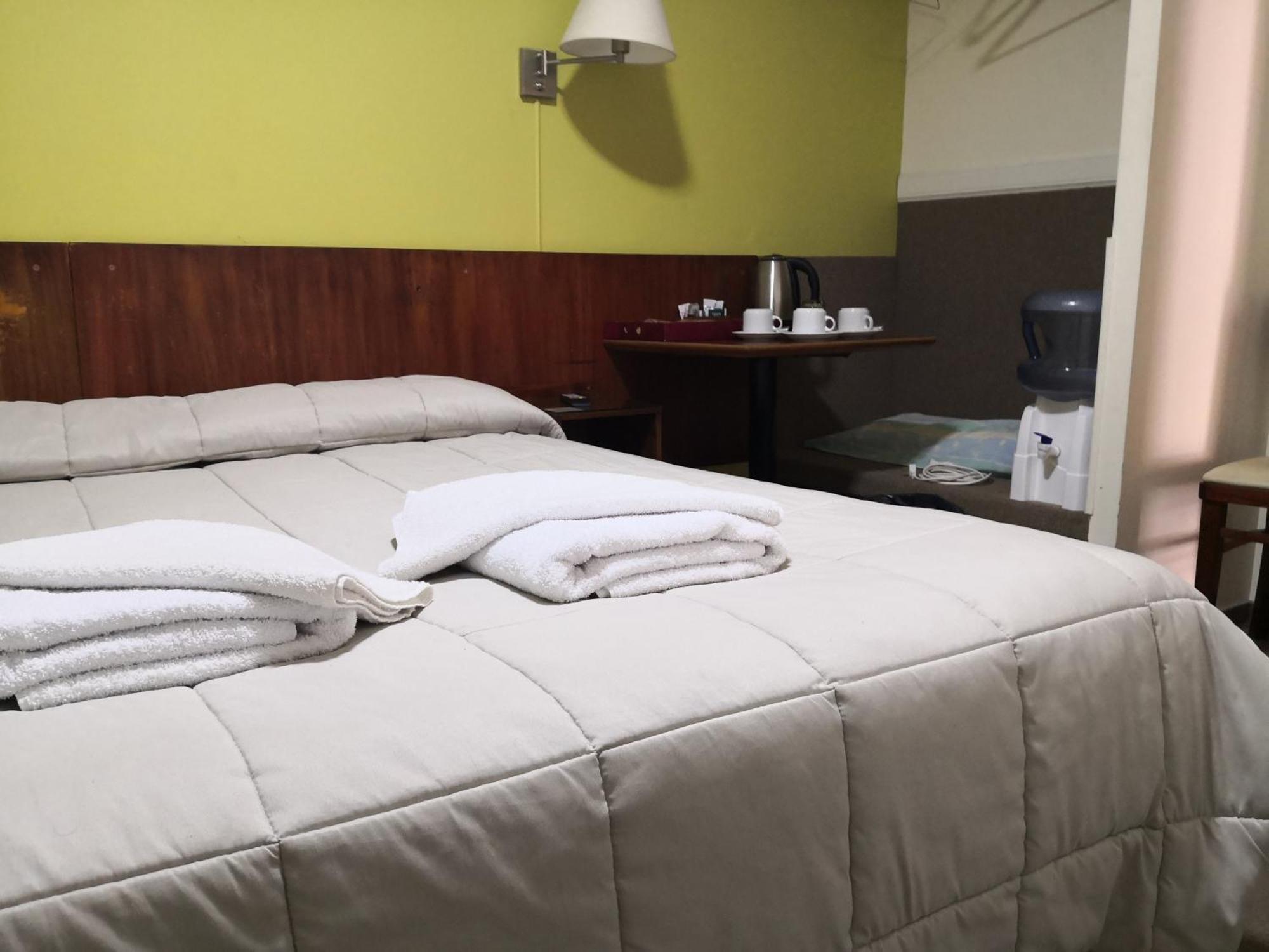 Los Lagos Hotel El Calafate Eksteriør bilde